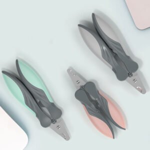Pet Nail Clippers – Sharp & Safe Grooming Tool for Dogs & Cats